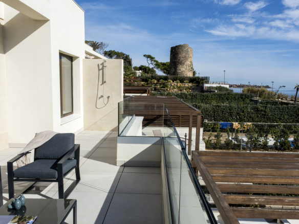 Estepona villa 4 Bedrooms