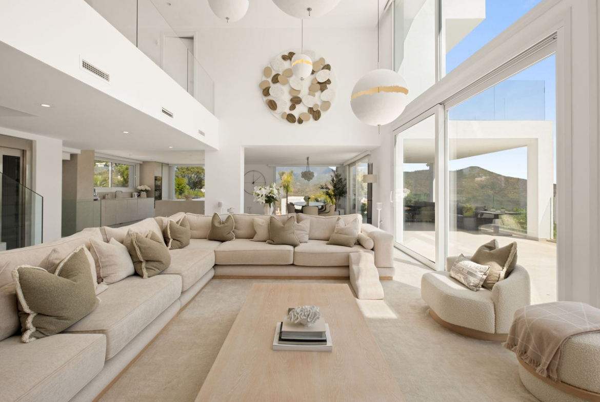 La Mairena Marbella villa 4 Bedrooms