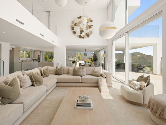 La Mairena Marbella villa 4 Bedrooms