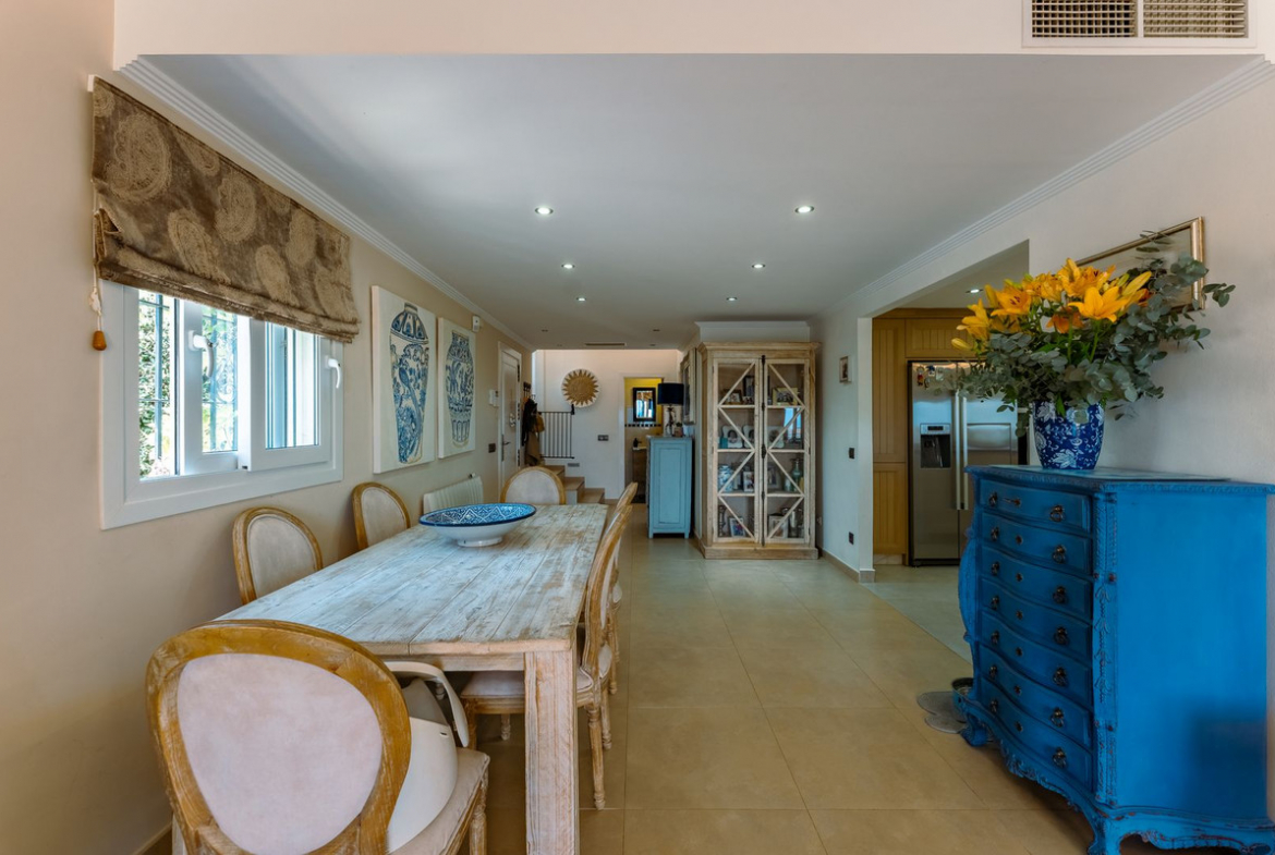 Estepona villa 4 Bedrooms