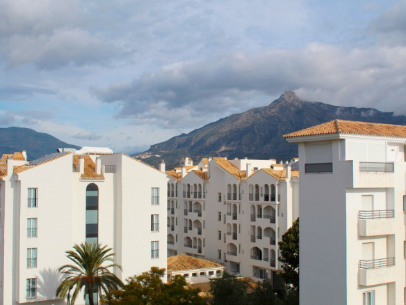 Puerto Banus Marbella penthouse 3 Bedrooms