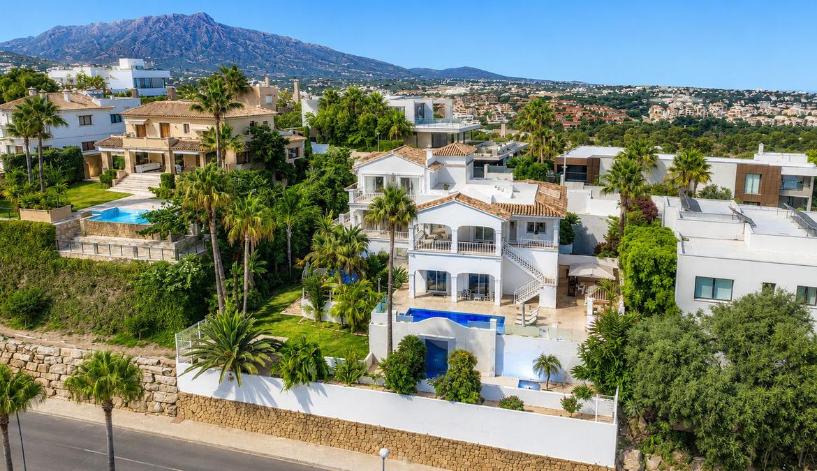 Benahavis villa 5 Bedrooms