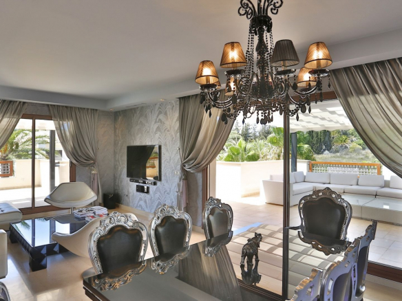 Nueva Andalucia Marbella penthouse 2 Bedrooms