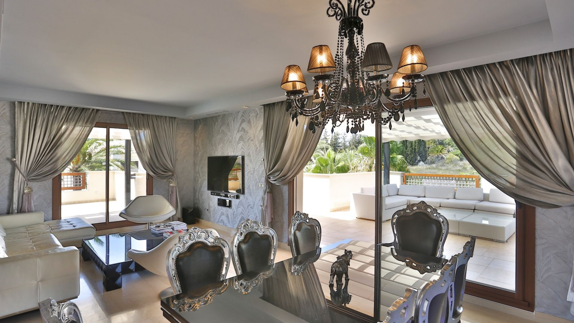 Nueva Andalucia Marbella penthouse 2 Bedrooms