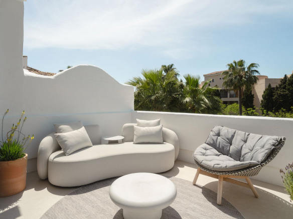 Puerto Banus Marbella penthouse 3 Bedrooms