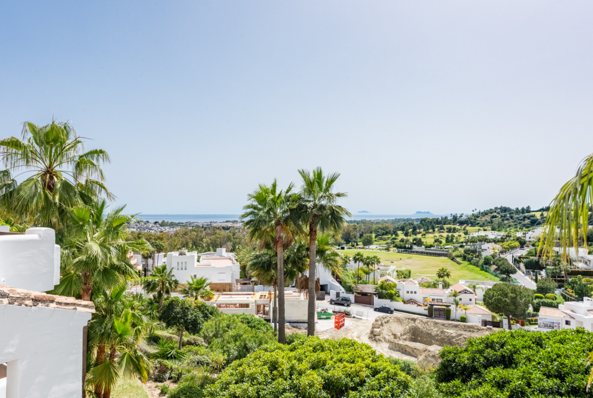 La Alqueria Benahavis penthouse 3 Bedrooms