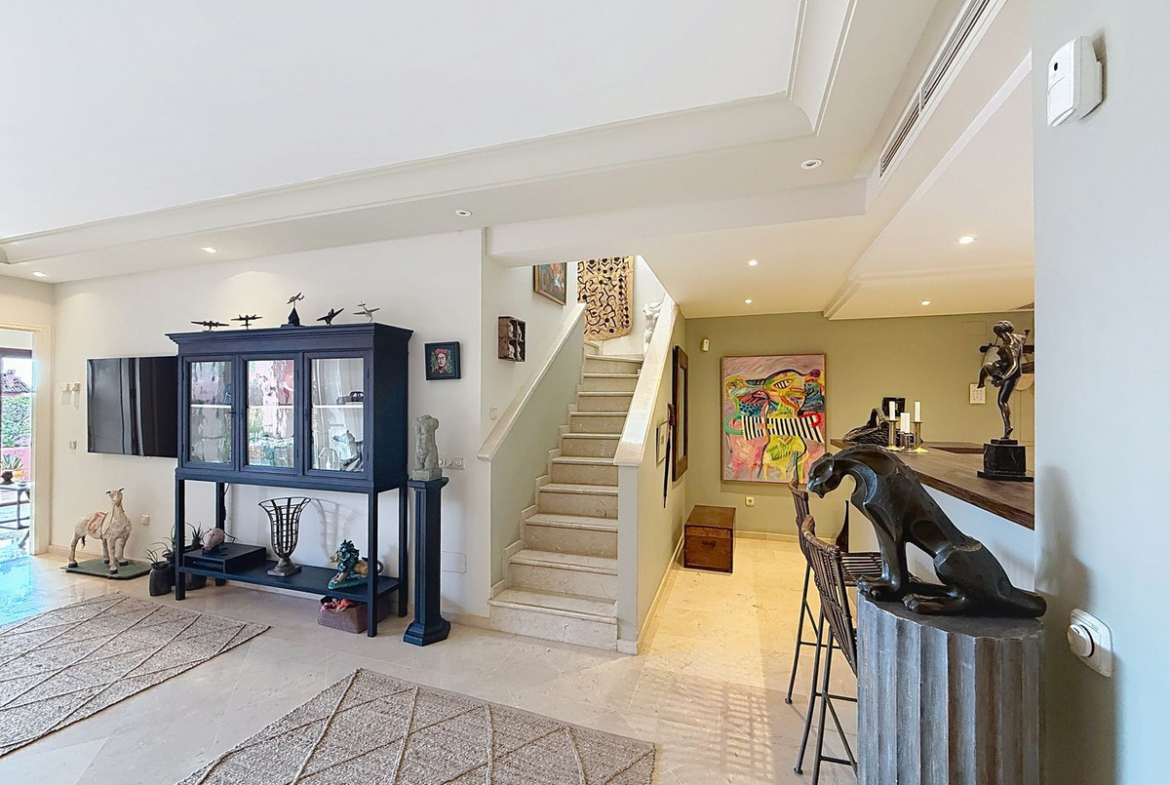 Cancelada Estepona penthouse 3 Bedrooms
