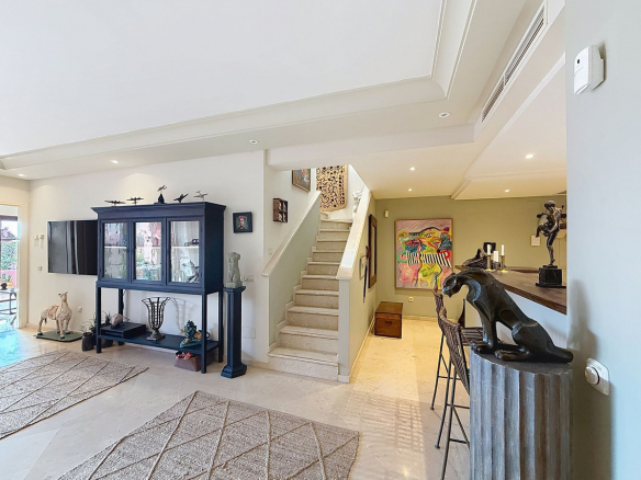 Cancelada Estepona penthouse 3 Bedrooms