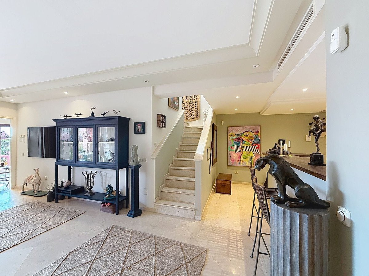 luxo-estate-1 Cancelada Estepona penthouse 3 Bedrooms