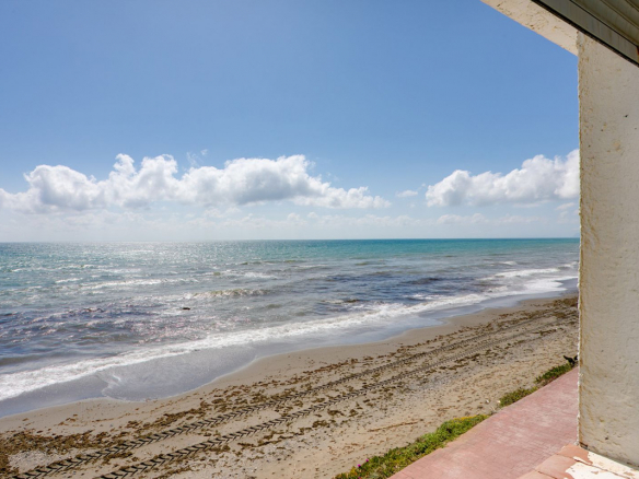 Estepona villa 3 Bedrooms