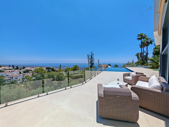 Los Monteros Marbella villa 4 Bedrooms