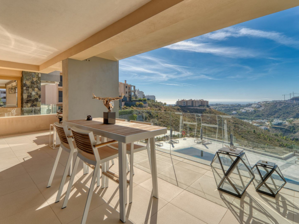 Benahavis apartment 4 Bedrooms