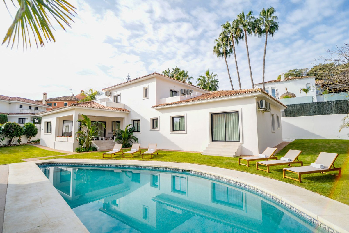 Marbella villa 6 Bedrooms