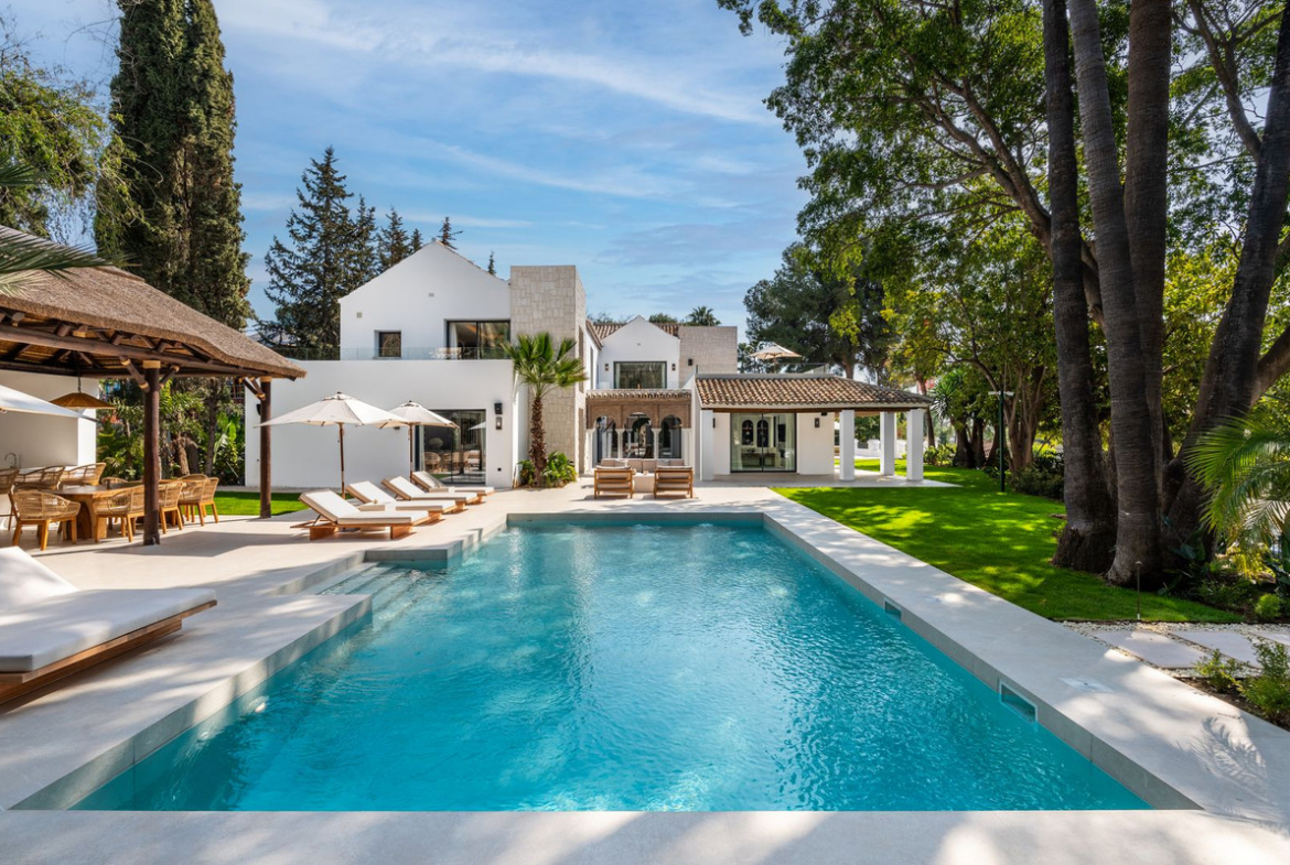 Nueva Andalucia Marbella villa 5 Bedrooms