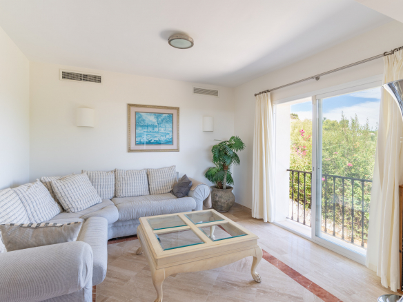 Los Almendros Benahavis villa 5 Bedrooms