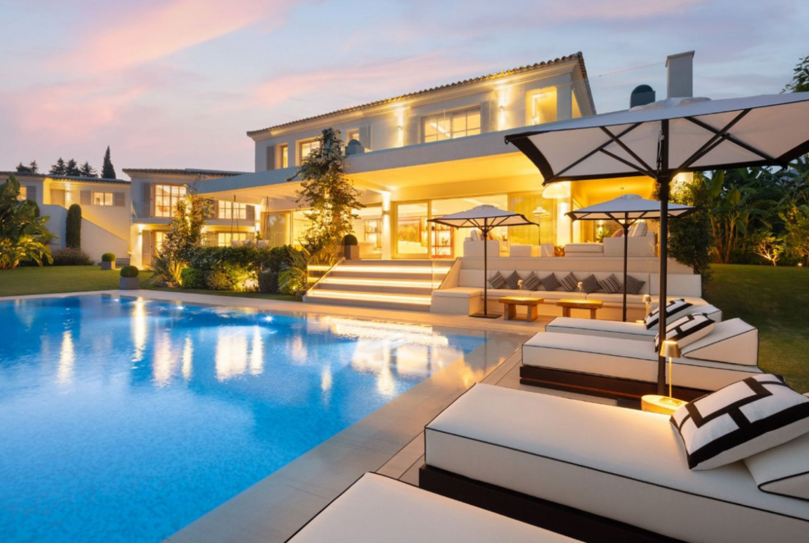Nueva Andalucia Marbella villa 6 Bedrooms