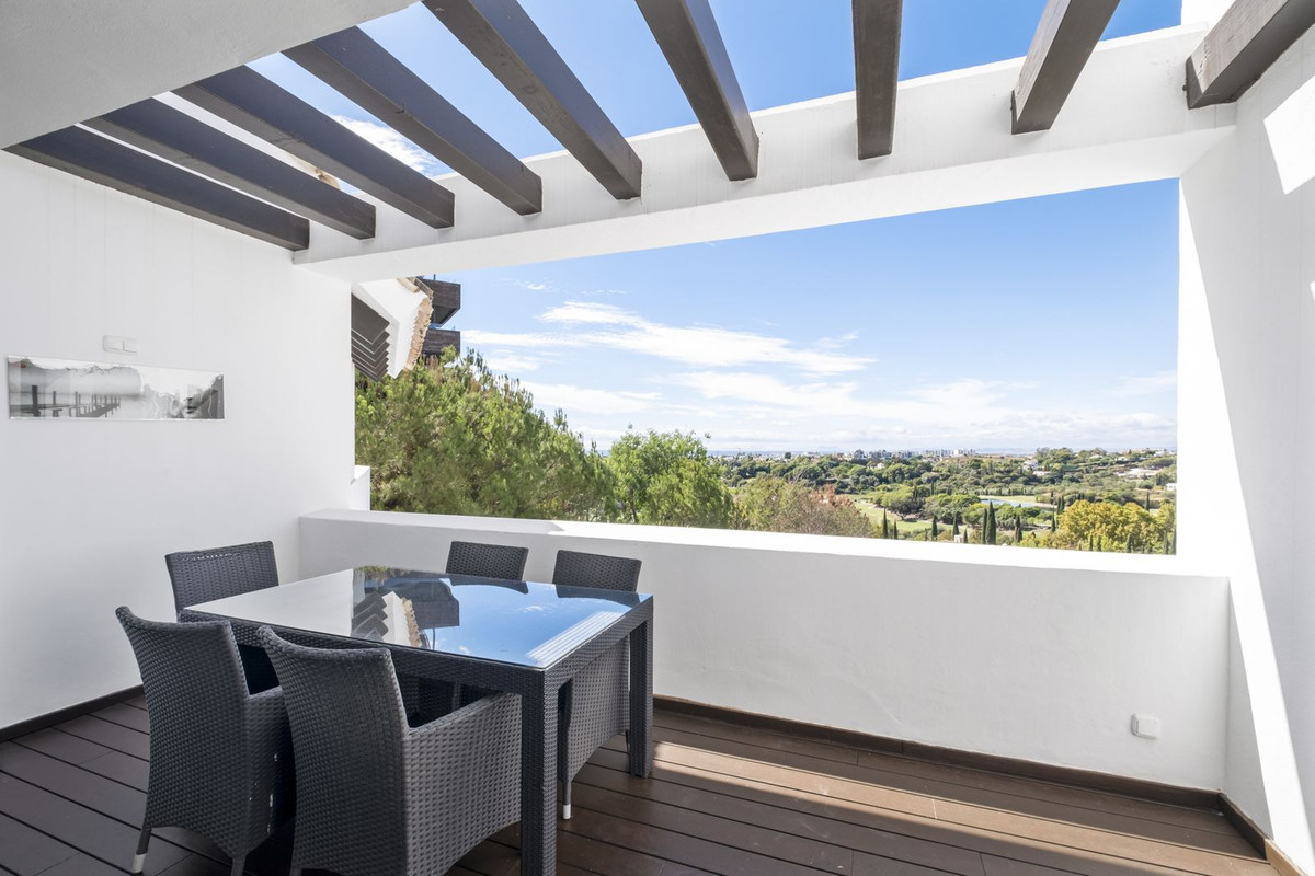 luxo-estate-1 Los Flamingos Benahavis penthouse 3 Bedrooms