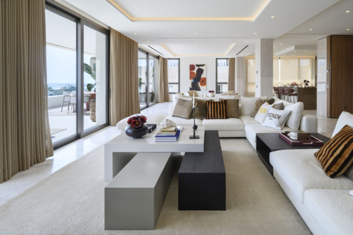 luxo-estate-1 Marbella penthouse 4 Bedrooms