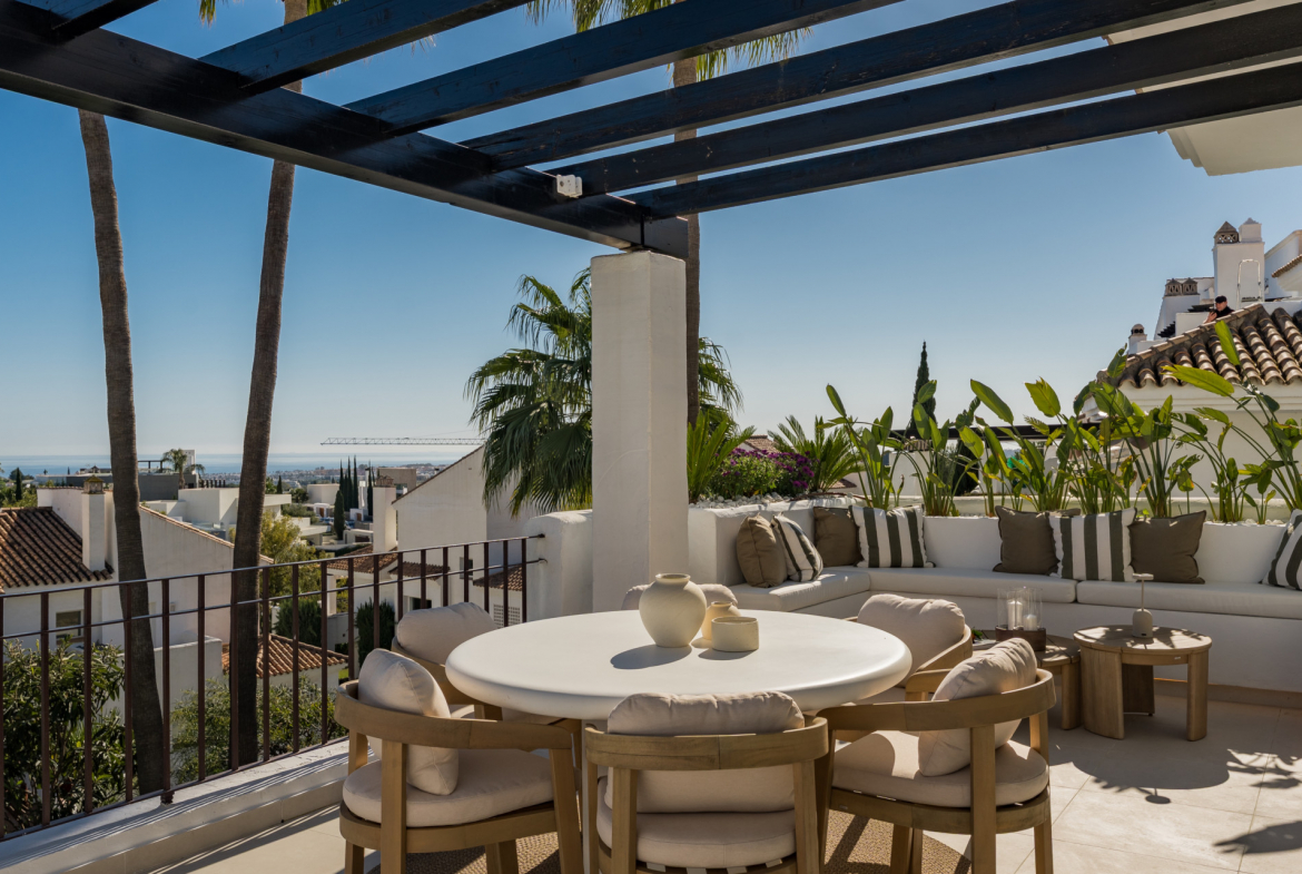 Nueva Andalucia Marbella penthouse 3 Bedrooms