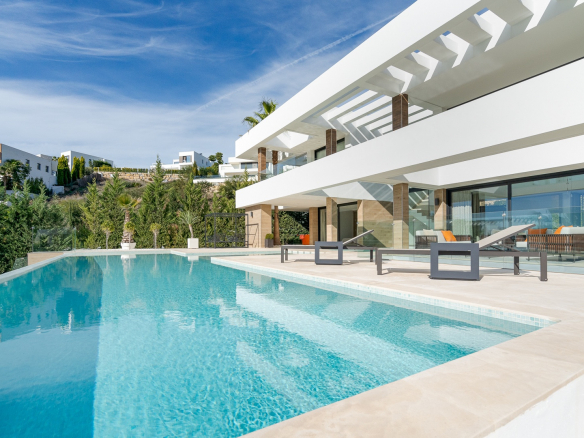 La Alqueria Benahavis villa 5 Bedrooms