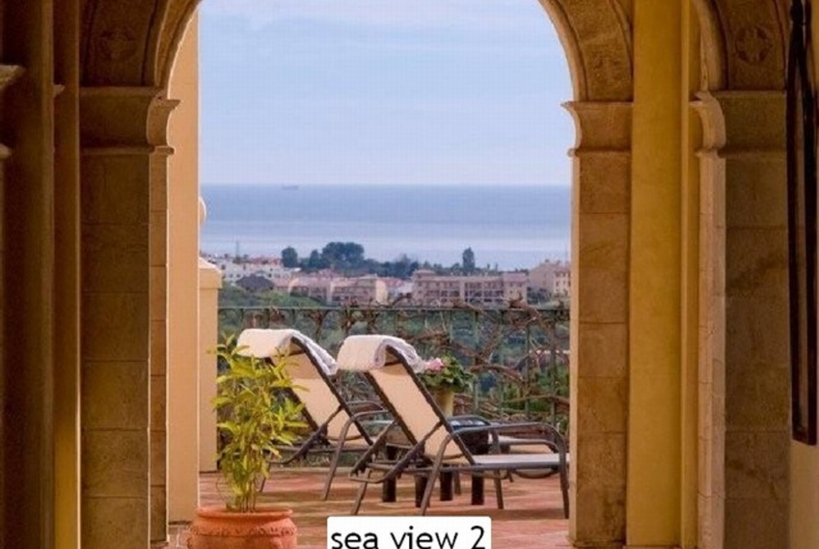 Marbella villa 8 Bedrooms