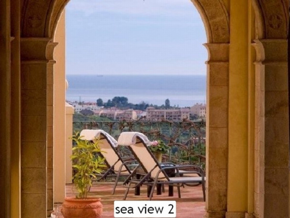 Marbella villa 8 Bedrooms