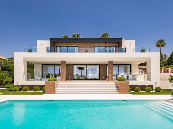 Nueva Andalucia Marbella villa 7 Bedrooms