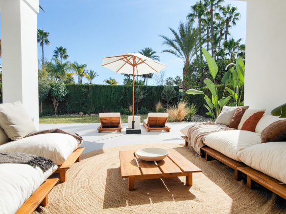 Nueva Andalucia Marbella townhouse 3 Bedrooms