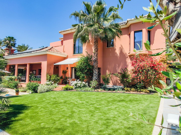 Marbella Golden Mile Marbella villa 5 Bedrooms