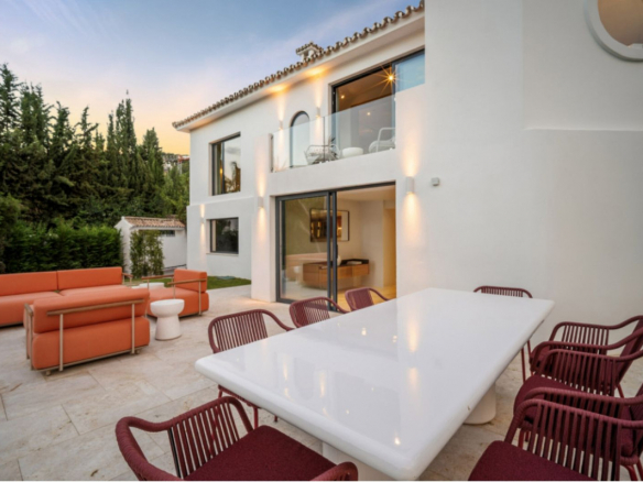Nueva Andalucia Marbella villa 4 Bedrooms