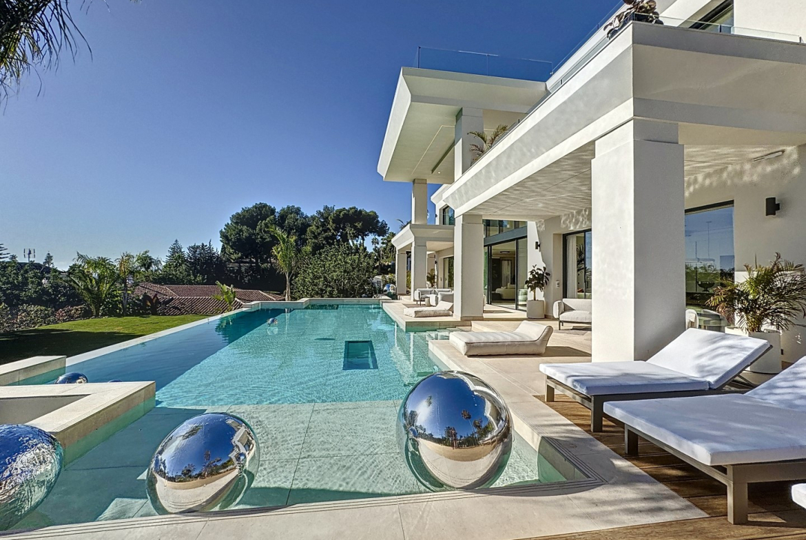 Sierra Blanca Marbella villa 7 Bedrooms