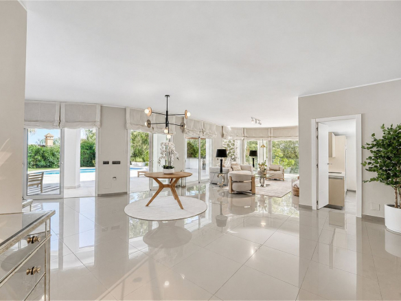 Benahavis villa 4 Bedrooms