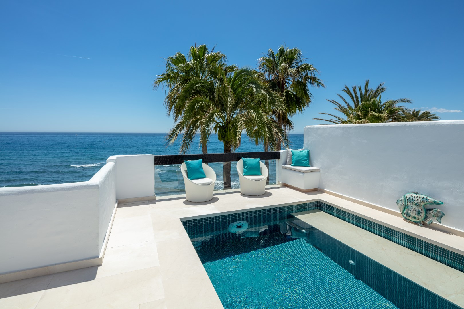 luxo-estate-1 Beachfront Duplex Penthouse for Sale in Puente Romano