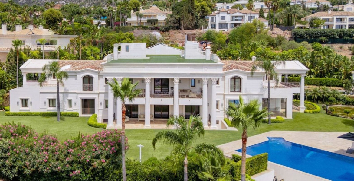 Award-Winning Luxury Mansion in Sierra Blanca