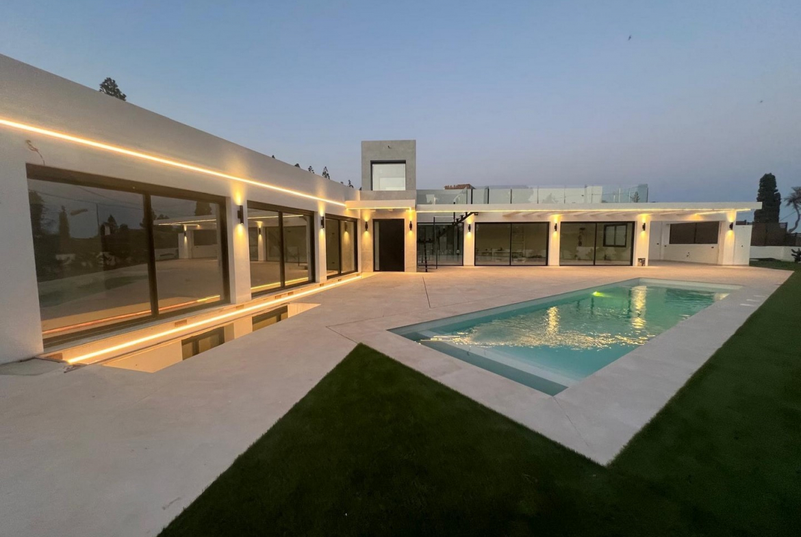 Las Lagunas de Mijas villa 5 Bedrooms