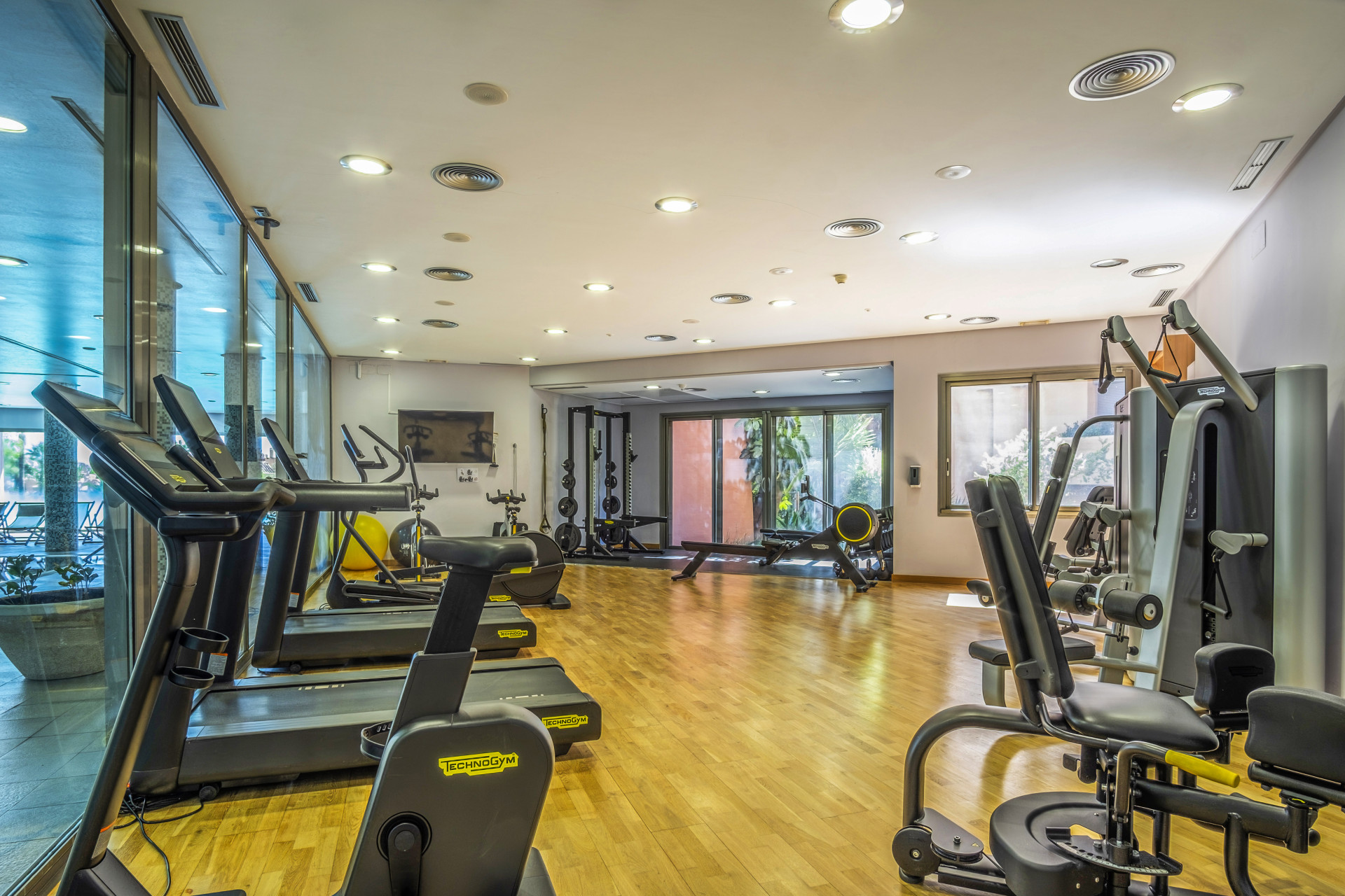 luxo-estate-1 Marbella Golden Mile Marbella apartment 2 Bedrooms