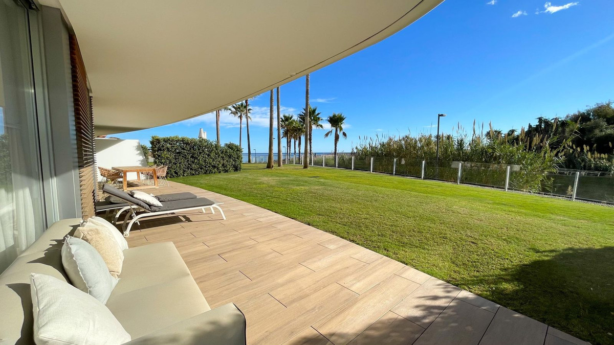 luxo-estate-1 Estepona apartment 3 Bedrooms