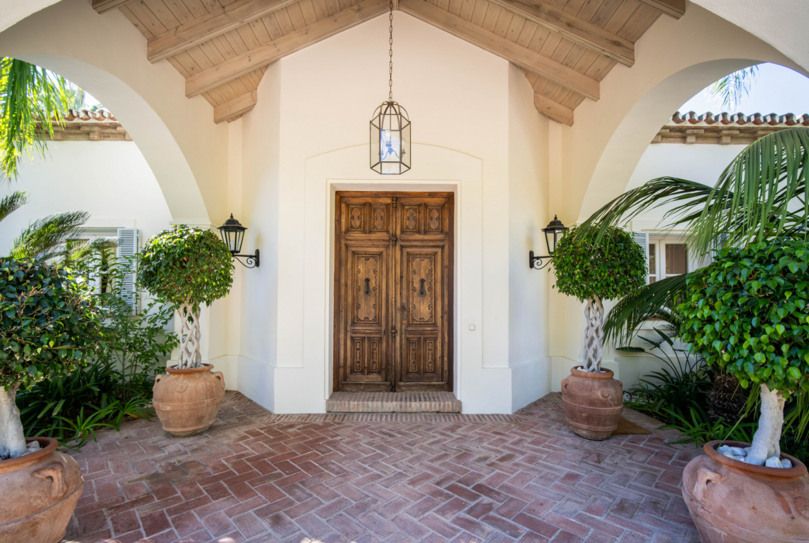 Marbella Golden Mile Marbella villa 5 Bedrooms