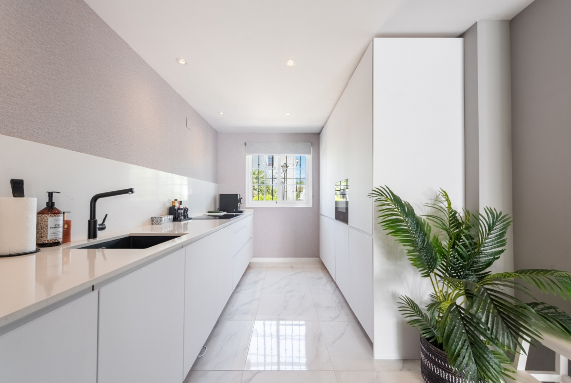 Marbella Golden Mile Marbella townhouse 3 Bedrooms