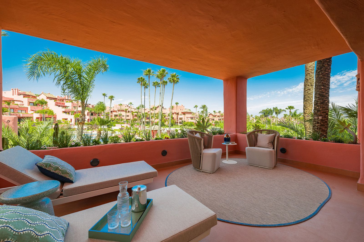 luxo-estate-1 New Golden Mile Estepona apartment 3 Bedrooms
