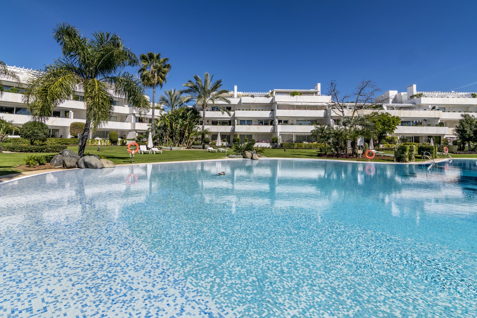 Puerto Banus Marbella penthouse 3 Bedrooms
