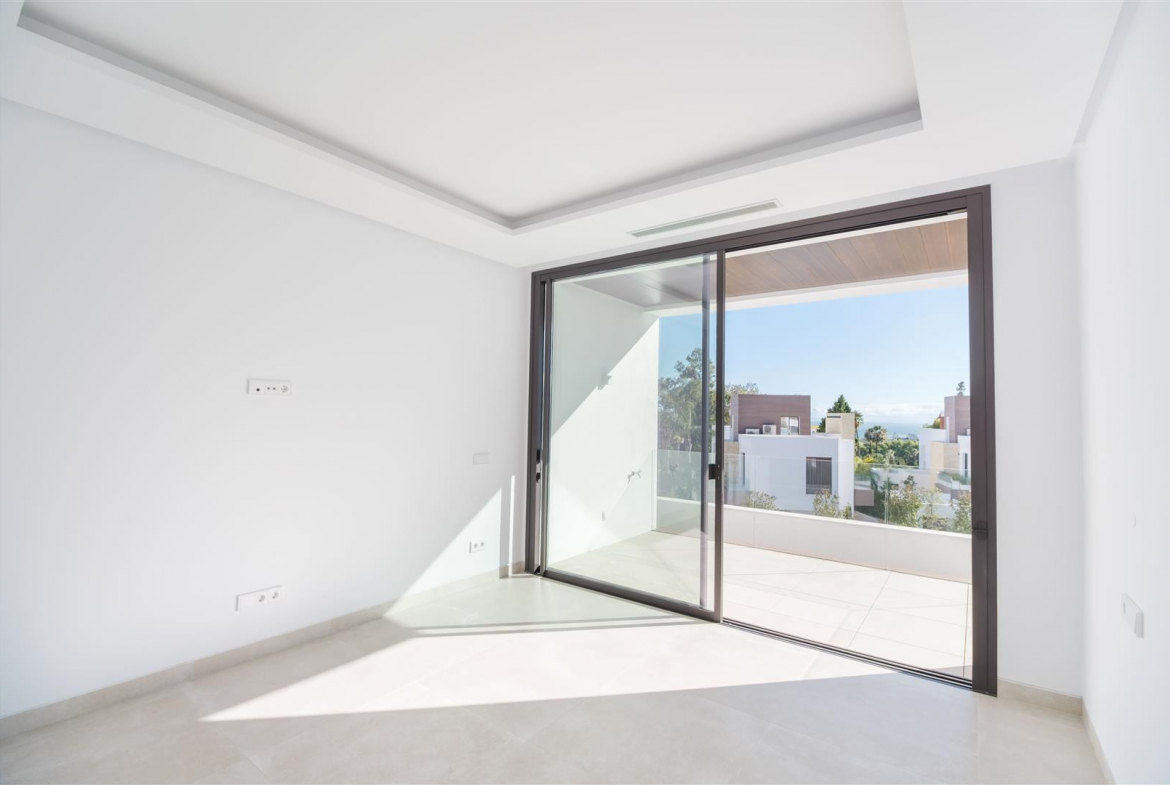 Puerto Banus Marbella villa 4 Bedrooms