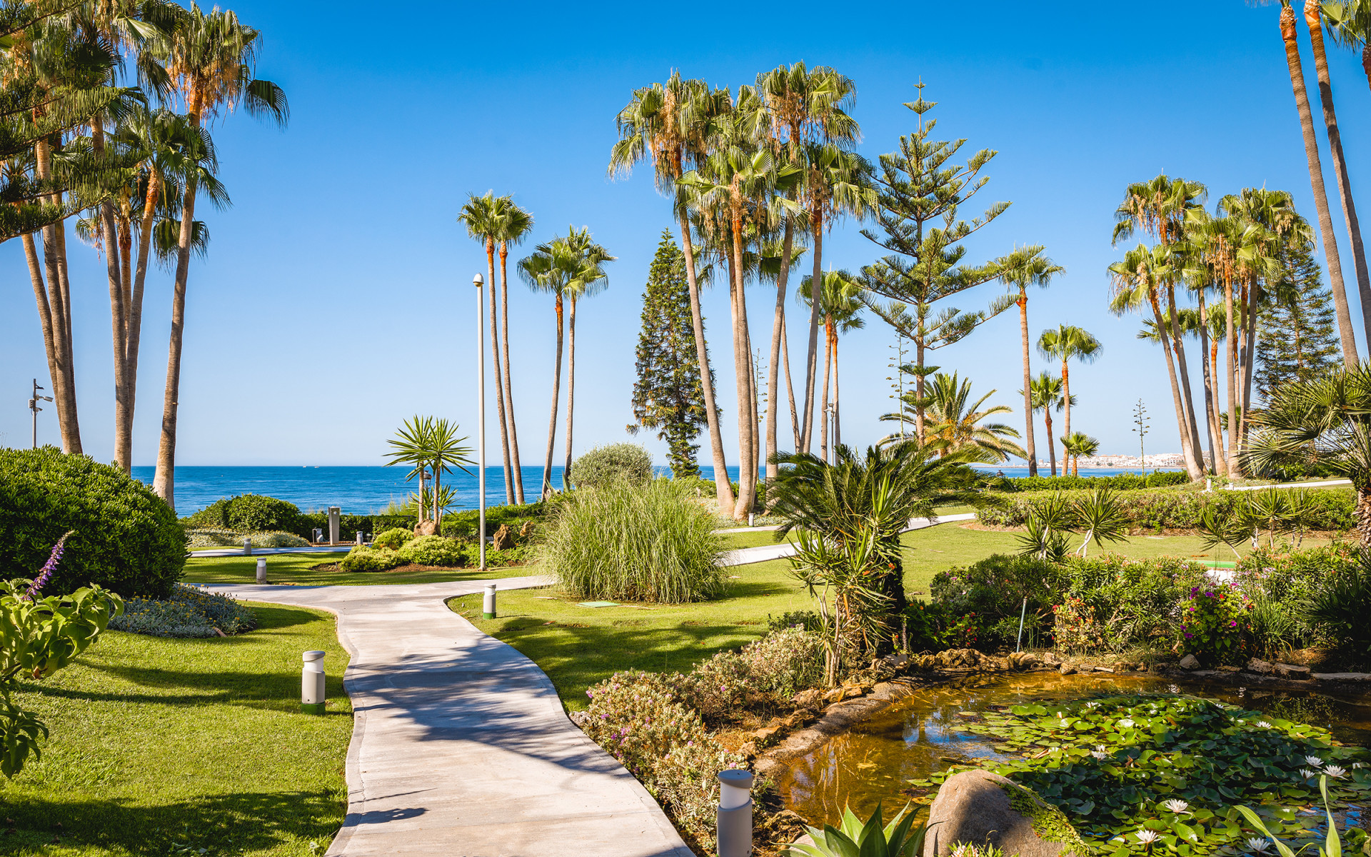 luxo-estate-10 Marbella Golden Mile Marbella apartment 3 Bedrooms