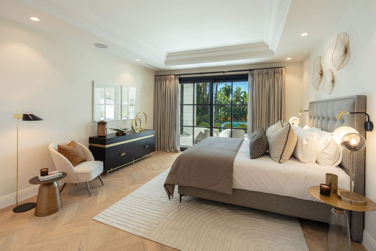 luxo-estate-10 Sierra Blanca Marbella villa 6 Bedrooms