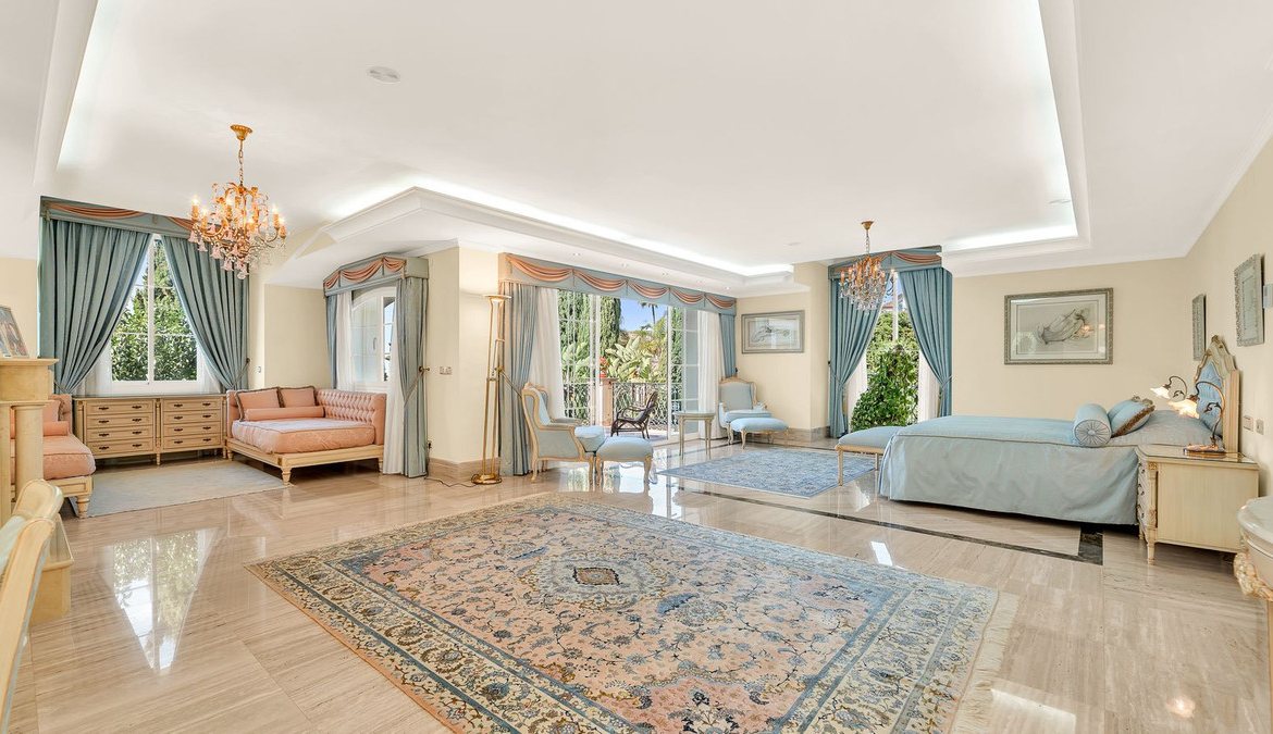 Sierra Blanca Marbella villa 6 Bedrooms