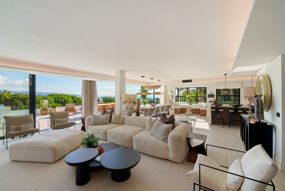 Nueva Andalucia Marbella villa 6 Bedrooms