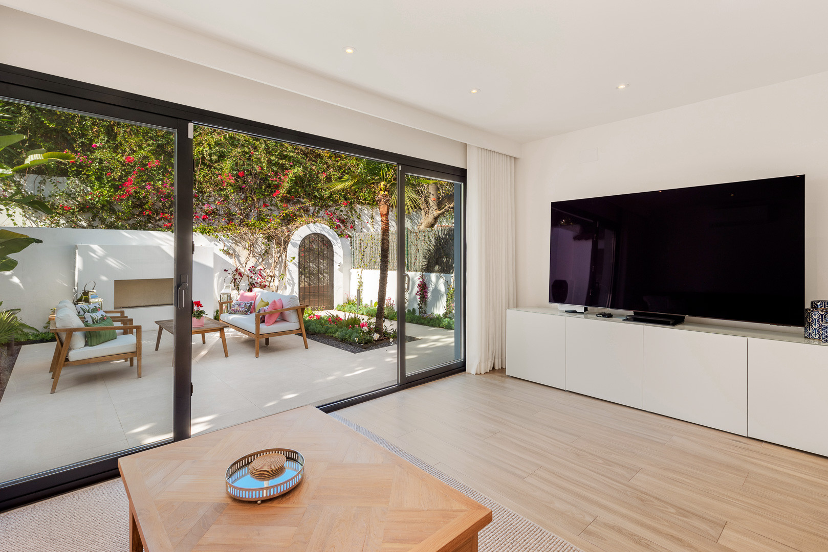 Marbella Golden Mile Marbella villa 3 Bedrooms
