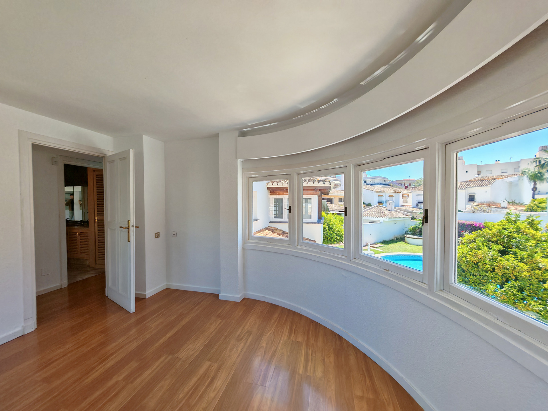 Fuengirola villa 4 Bedrooms