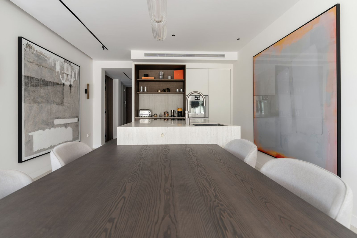 luxo-estate-10 Puerto Banus Marbella penthouse 3 Bedrooms