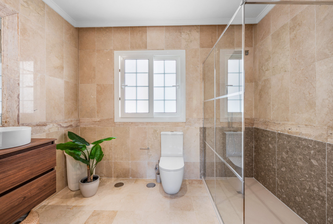 Nueva Andalucia Marbella villa 3 Bedrooms